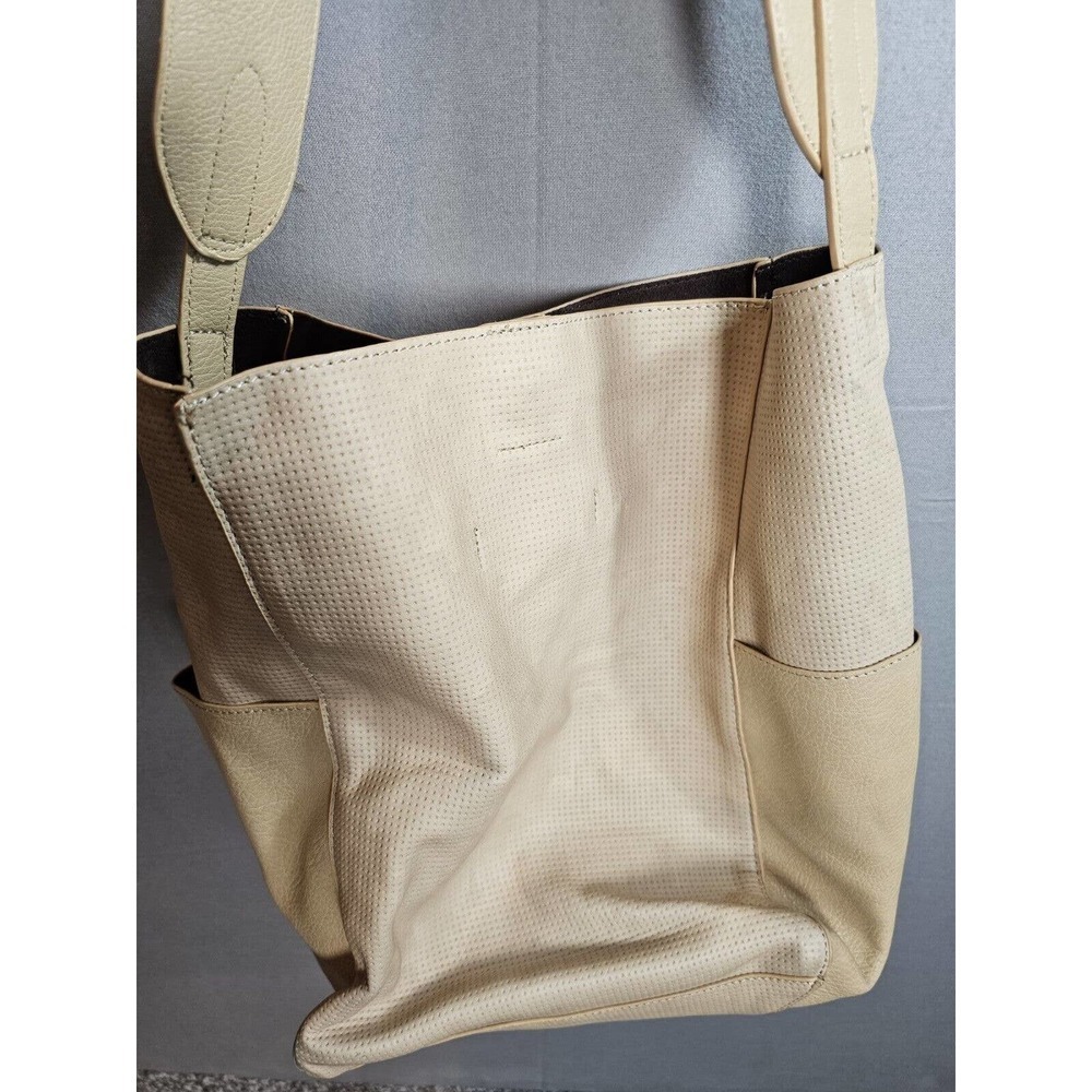 SHOULDER BAG M/L BEIGE TAN VEGAN LEATHER EXTERIOR POCKETS ANTHROPOLOGIE SLOUCHY - Picture 5 of 9